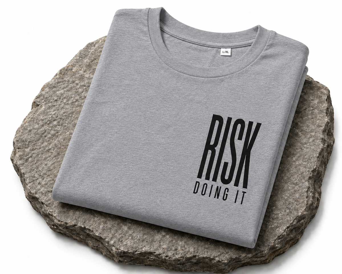 RISK DOING IT Graphic T-Shirt – Gray